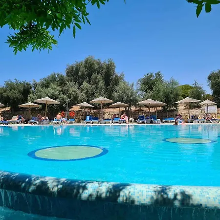 Apartament Harbour Apartment, Pool And Gym *
